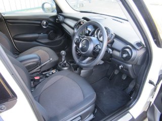 /photos/12647/3ec0d559-2982-4137-83b2-b8faeb2abe72_i320x240.jpg